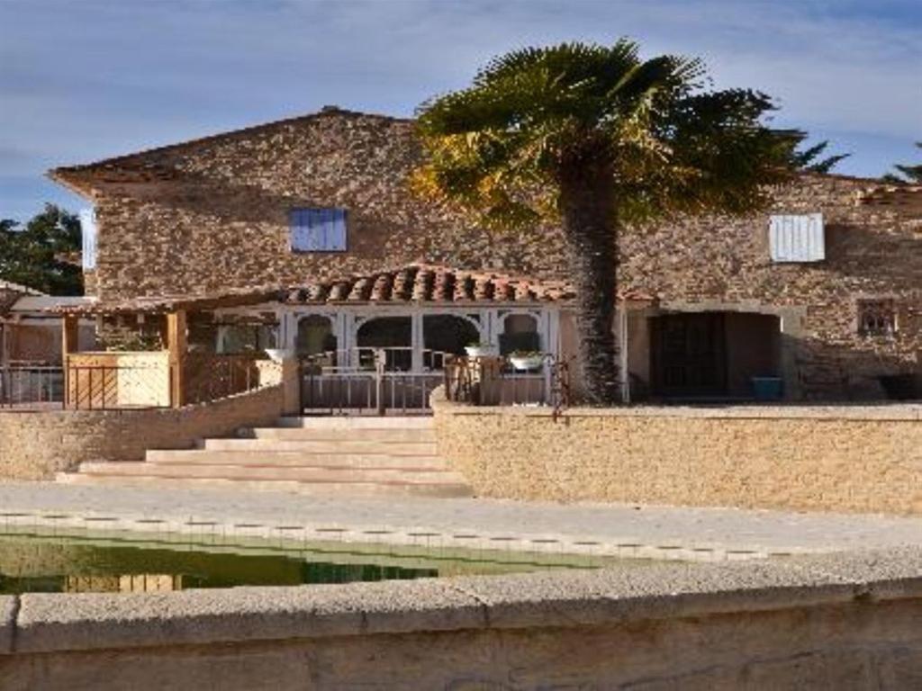 圣维克托庄园酒店 La Tour-dʼAigues 外观 照片